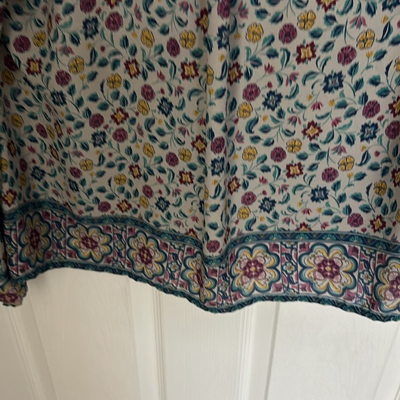 Octavia Large blouse flowered pattern long sleeve - Picture 10 of 11